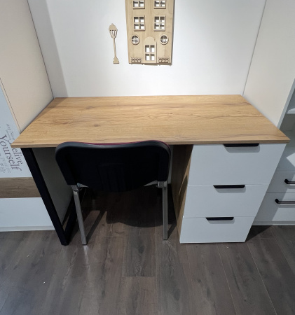 Комплект для 2 детей Брайт Золотистый: стол 2 шт. + пенал + полки 2 шт. от Династия Kids